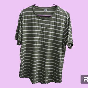 Old Navy short sleeve horizontal stripe t-shirt in green and white size XL.
